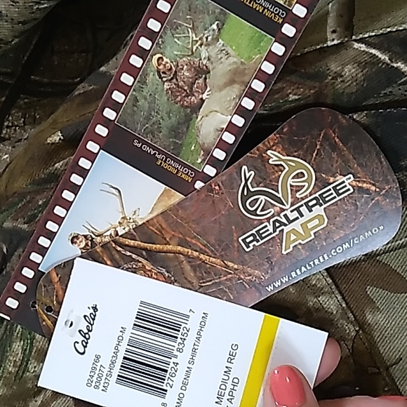 Cabela's Realtree Camo Button Down Shirt. Size Medium NWT - Picture 8 of 11